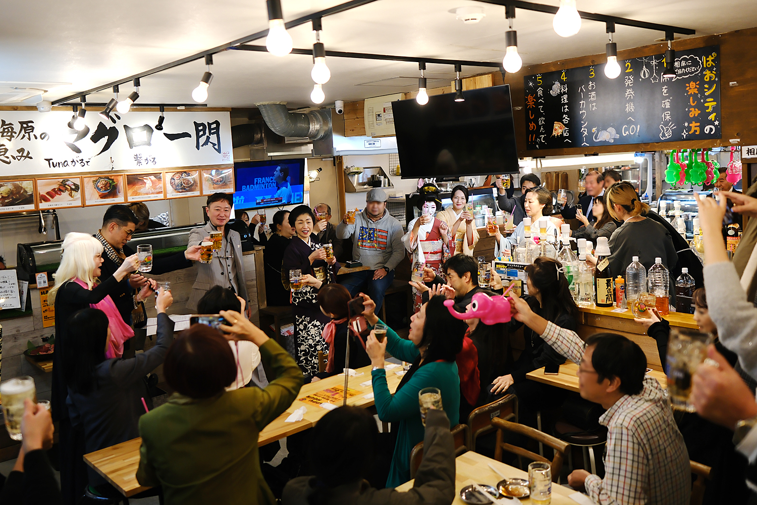 横浜芸者と忘年会！（横浜芸者応援プロジェクト）