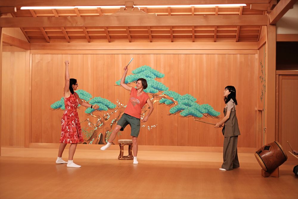 Participants presenting their team Kagura performance